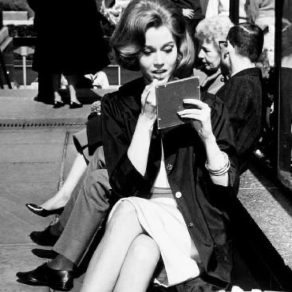 Iconic Jane Fonda - Picture 11 of 16